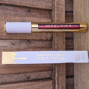 Maki Yika Metallic Liquid Lipstick-Dangerous